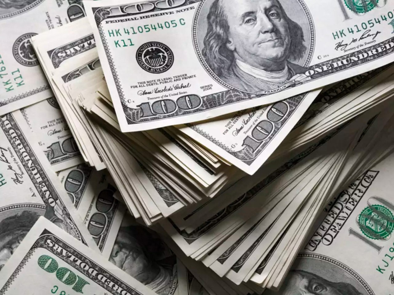 Bancos salvadoreños han otorgado $17,201 millones en créditos