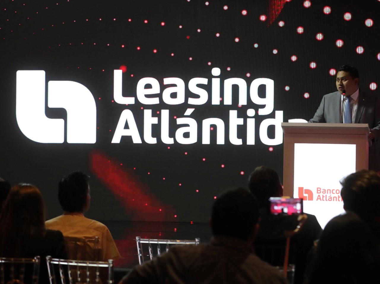 Banco Atlántida lanza el primer producto tokenizado de leasing inmobiliario en El Salvador