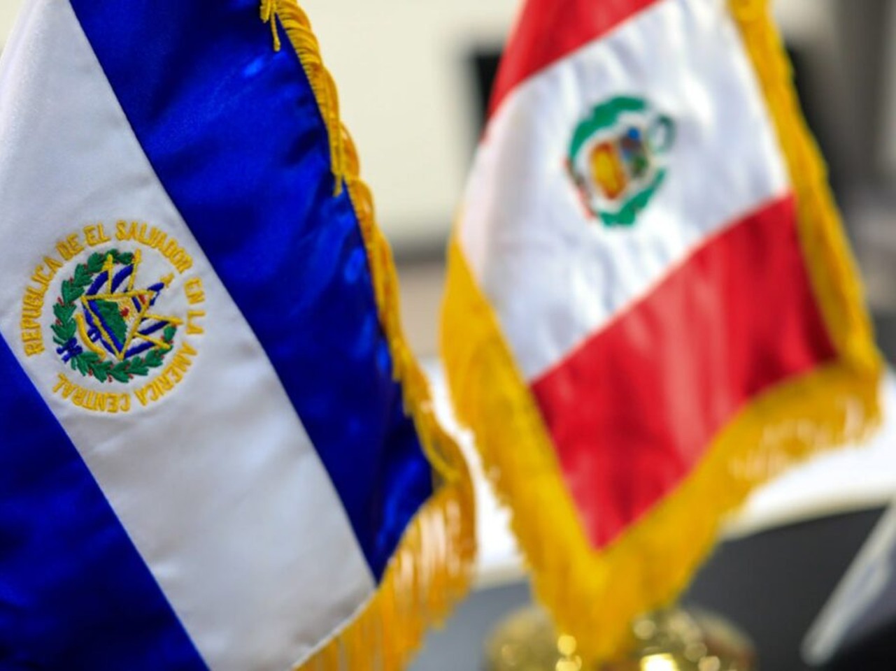 El Salvador y Perú definen el marco para un Tratado de Libre Comercio