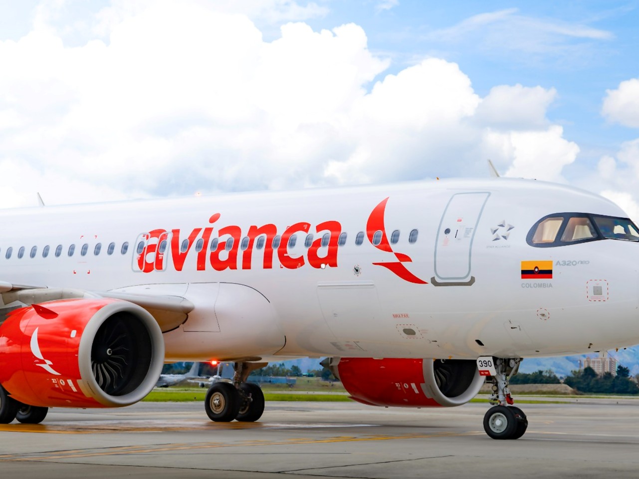 Aerolíneas internacionales muestran interés en operar en El Salvador