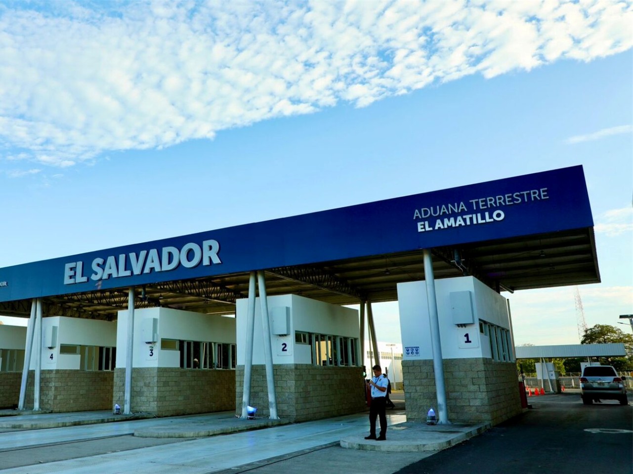 Gobierno de El Salvador ha digitalizado 96 trámites para facilitar el comercio exterior