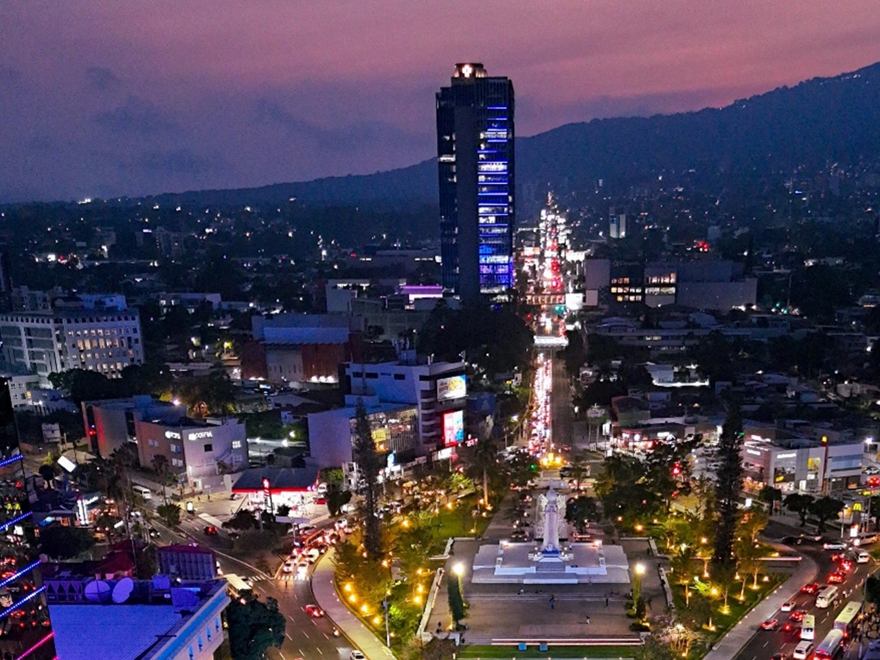 El Salvador materializa marcos legales para atraer más inversión extranjera