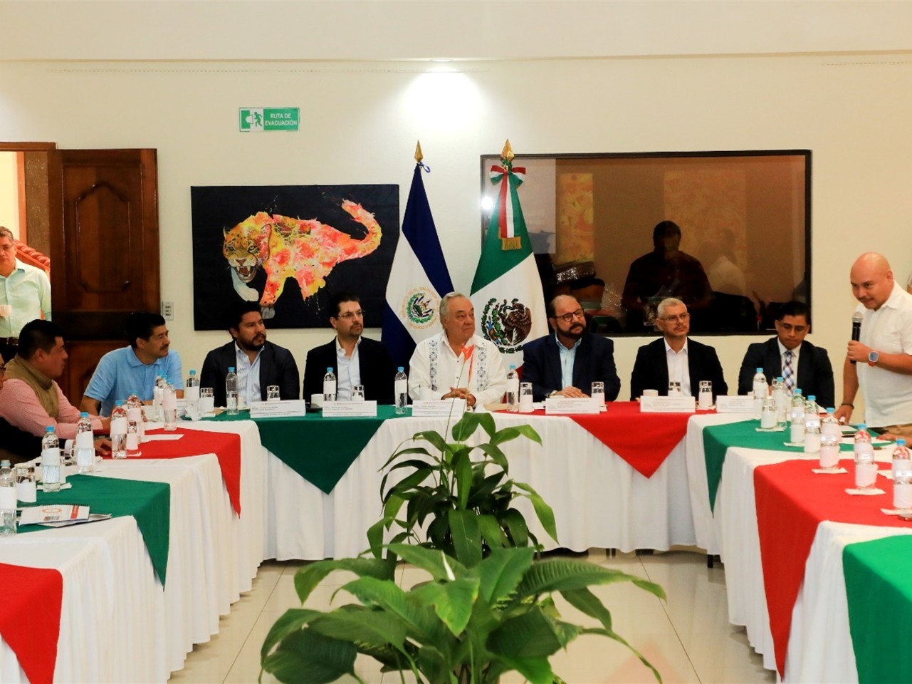 Conmexsal proyecta $2,000 millones en inversión mexicana para El Salvador