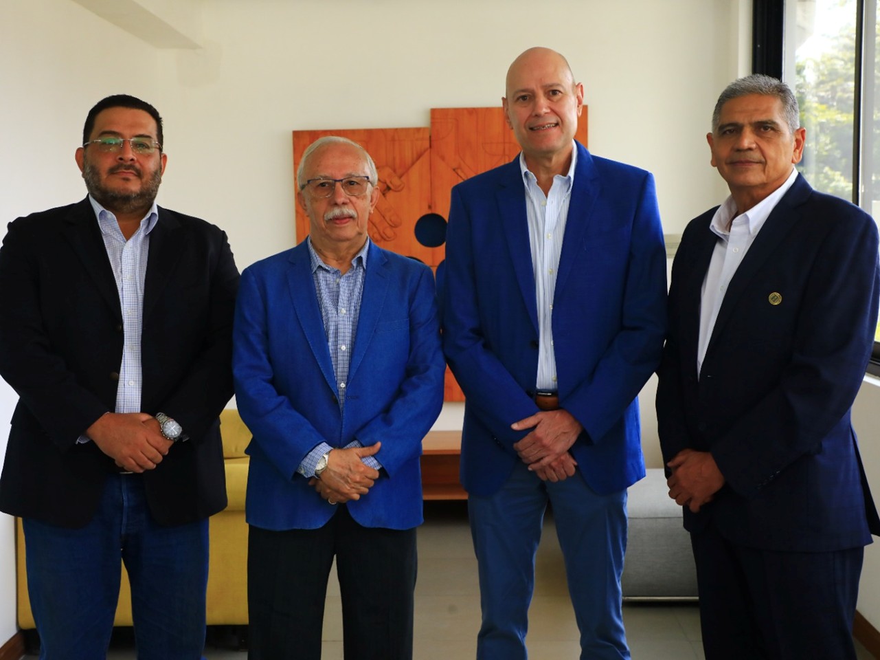 Gremiales apuestan por convertir a El Salvador en un clúster logístico