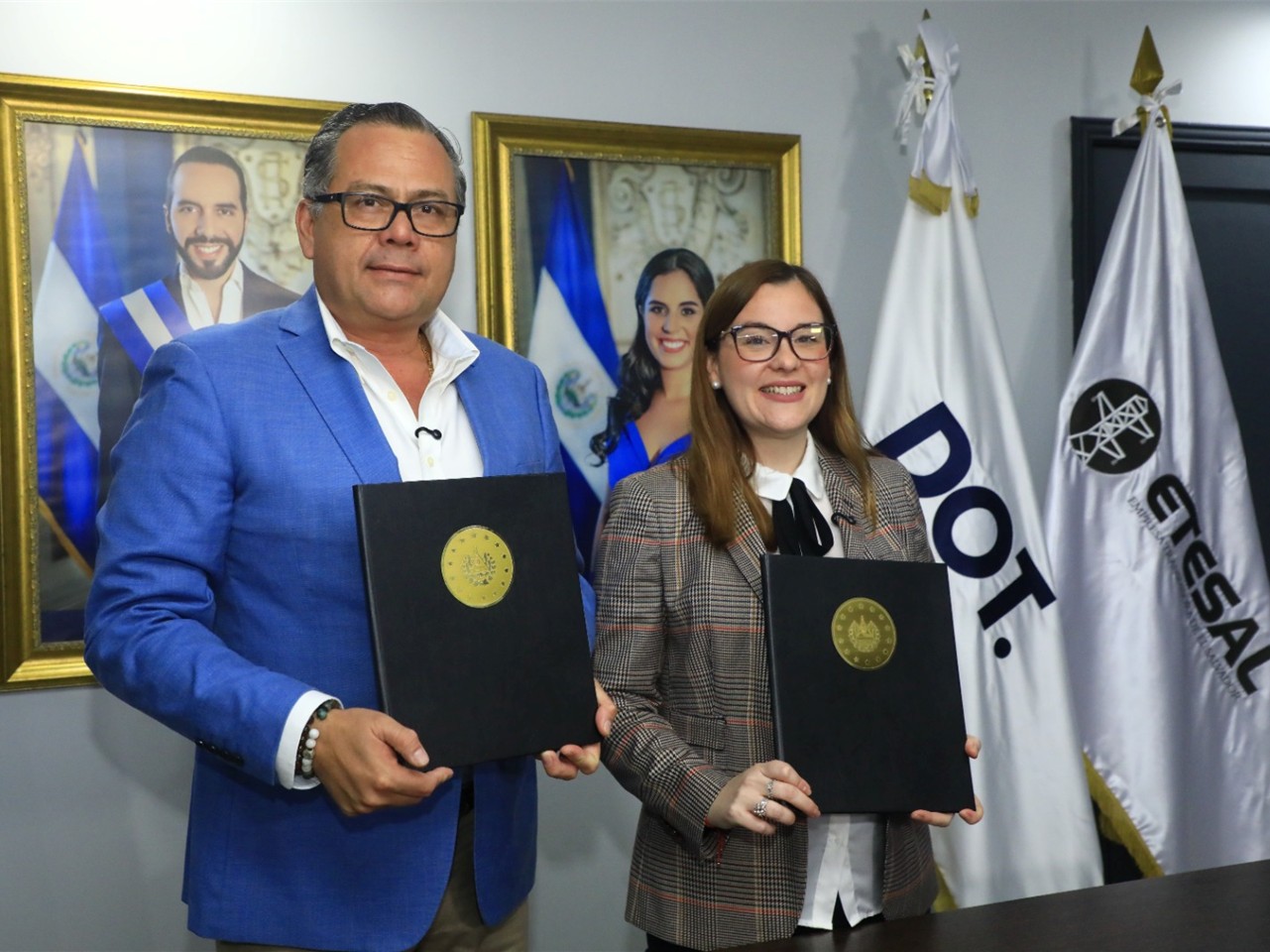 DOT y ETESAL firman convenio para impulsar inversión energética
