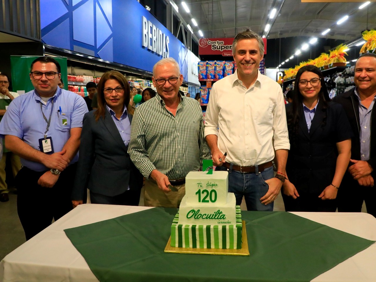 Súper Selectos abre su sala 120 y consolida inversión de $8 millones en La Paz