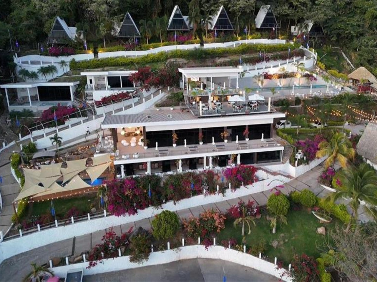 Empresario santaneco invierte $3 millones en hotel en el lago de Coatepeque